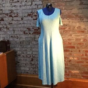 Cold shoulder maxi
